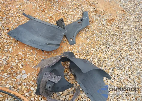 2023 Toyota Tacoma Sr V6 z USA, uszkodzony, nr VIN 3TMCZ5AN2PM644956